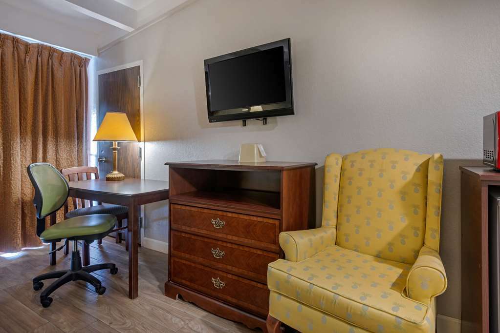 Rodeway Inn Клермон Номер фото